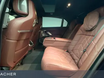 BMW i7 A xDr.60 M-Sport PRO Sbelü Fo-Entert NP 207T