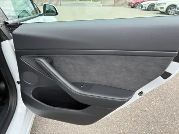 Tesla Model 3 Dual Motor Long Range