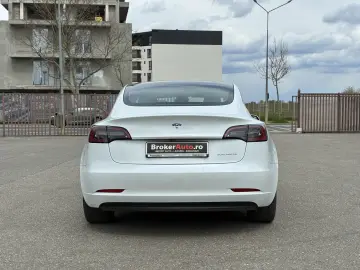 Tesla Model 3 Dual Motor Long Range