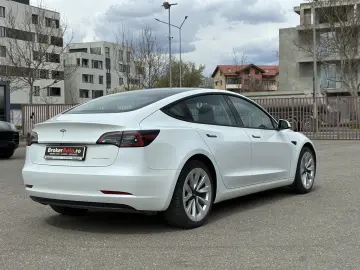 Tesla Model 3 Dual Motor Long Range