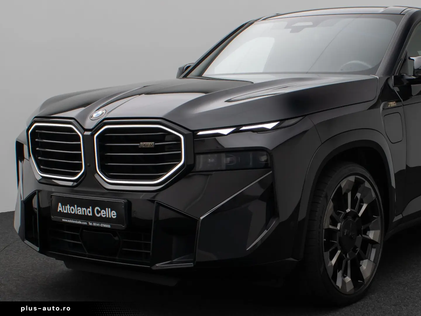 BMW XM 360  HUD DAB B&W Massage SoftCl AHK 23Zoll