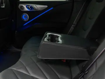 BMW XM 360  HUD DAB B&W Massage SoftCl AHK 23Zoll