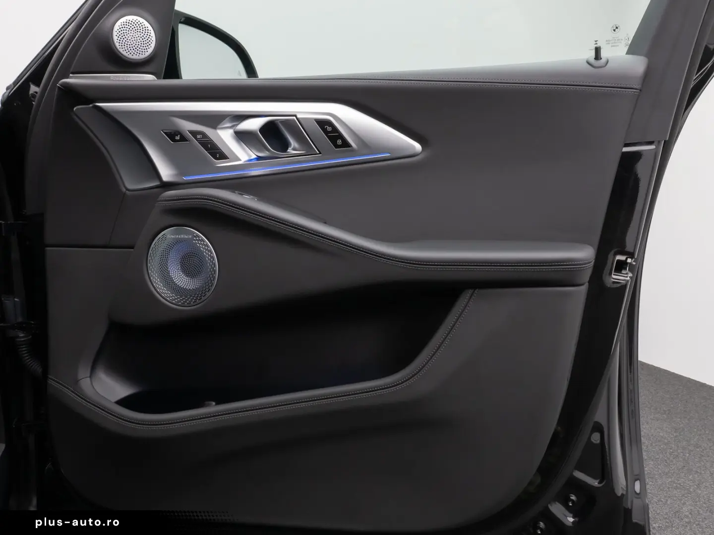 BMW XM 360  HUD DAB B&W Massage SoftCl AHK 23Zoll