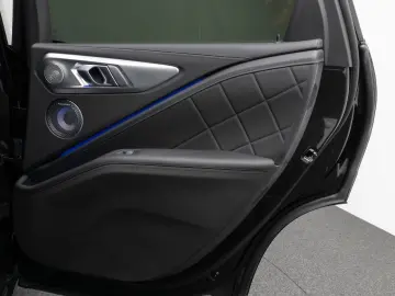 BMW XM 360  HUD DAB B&W Massage SoftCl AHK 23Zoll