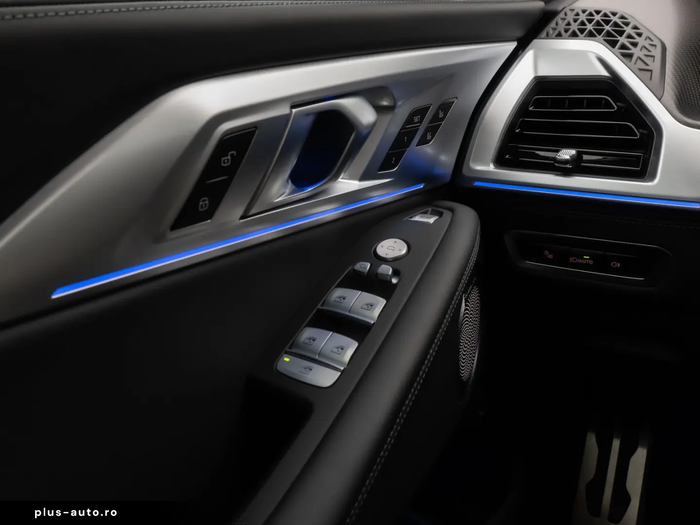 BMW XM 360  HUD DAB B&W Massage SoftCl AHK 23Zoll