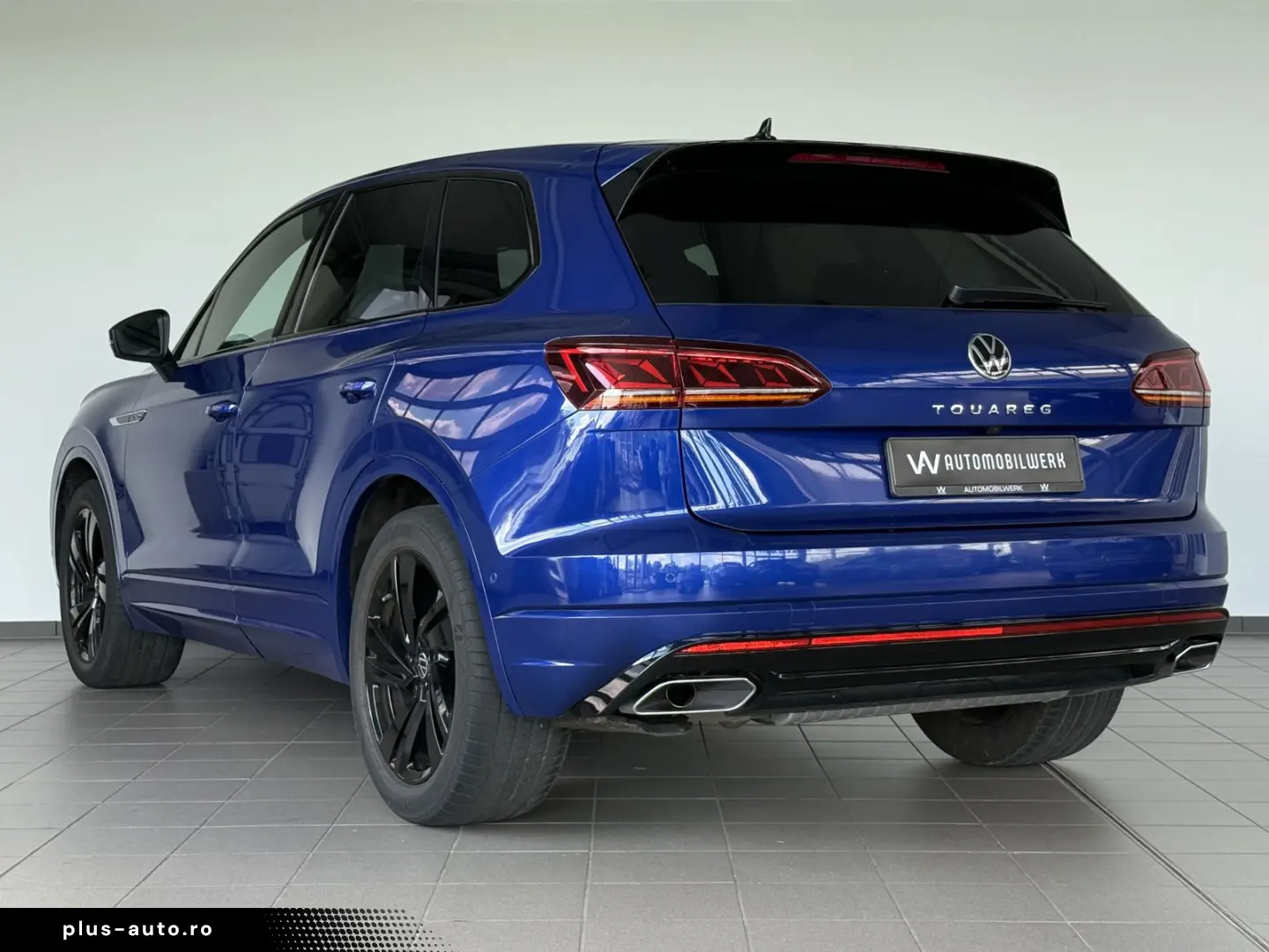 VW Touareg R-Line 4M  AIR  MATRIX  BLACK  DYN  STHZ