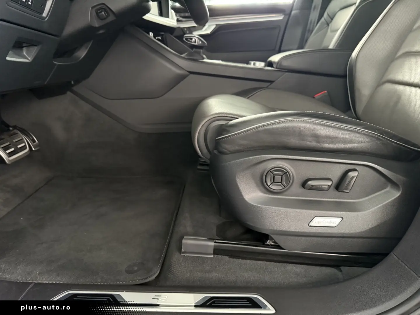 VW Touareg R-Line 4M  AIR  MATRIX  BLACK  DYN  STHZ