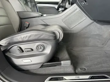 VW Touareg R-Line 4M  AIR  MATRIX  BLACK  DYN  STHZ