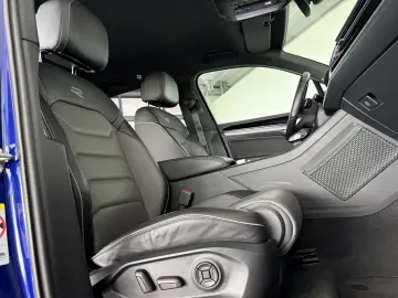 VW Touareg R-Line 4M  AIR  MATRIX  BLACK  DYN  STHZ