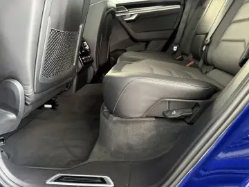 VW Touareg R-Line 4M  AIR  MATRIX  BLACK  DYN  STHZ