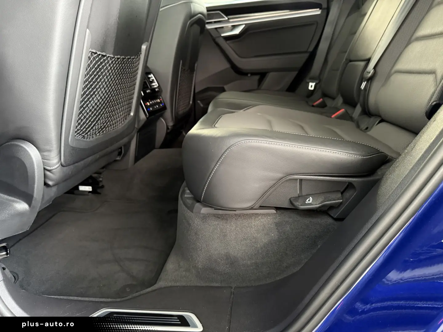 VW Touareg R-Line 4M  AIR  MATRIX  BLACK  DYN  STHZ