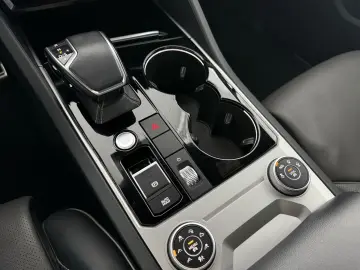 VW Touareg R-Line 4M  AIR  MATRIX  BLACK  DYN  STHZ