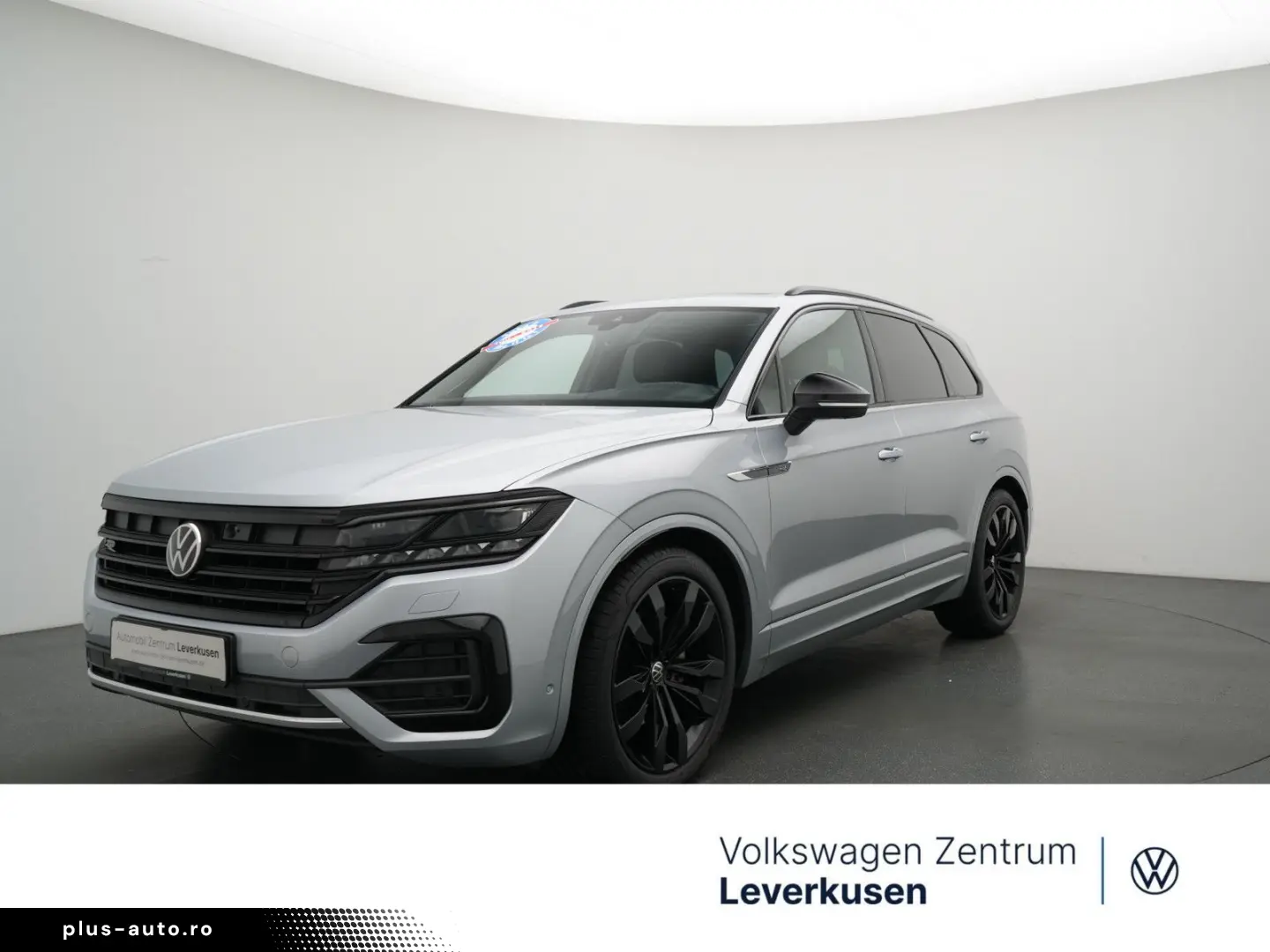 VW Touareg V6 R-Line STANDHZ PANO LUFT AHK LEDER