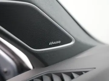 VW Touareg V6 R-Line STANDHZ PANO LUFT AHK LEDER