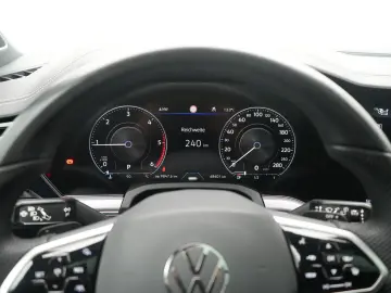 VW Touareg V6 R-Line STANDHZ PANO LUFT AHK LEDER