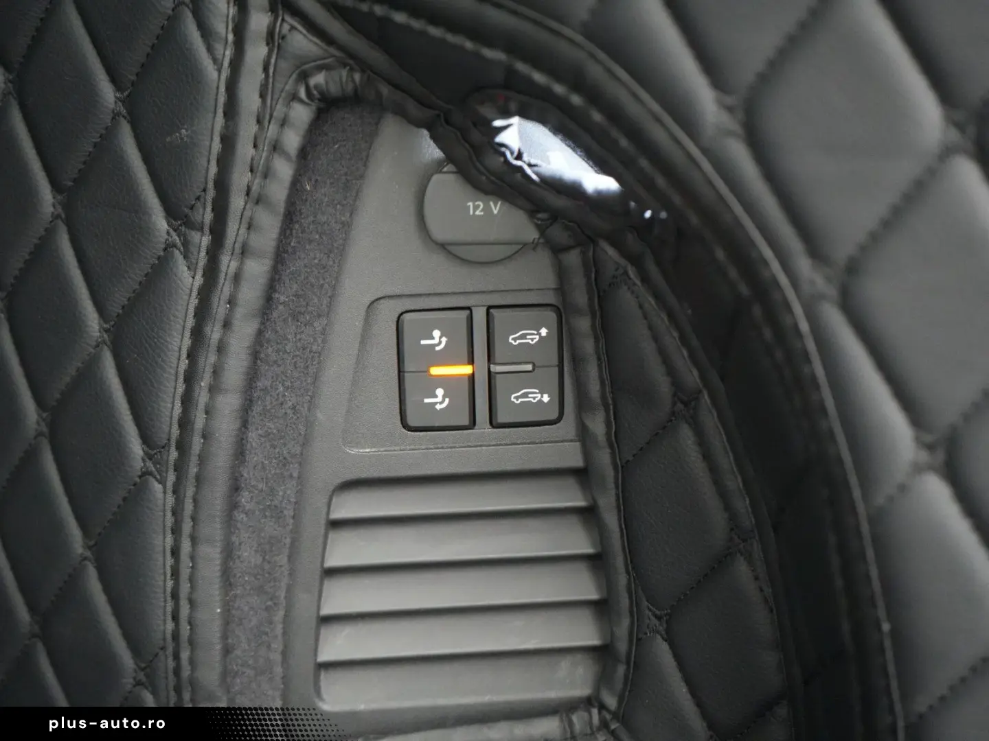 VW Touareg V6 R-Line STANDHZ PANO LUFT AHK LEDER