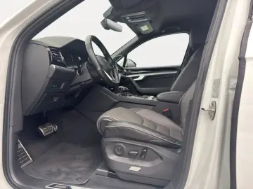 VW Touareg 3.0 V6 TDI R-Line 4Motion Alu LED Kamera