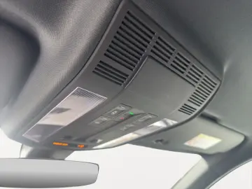 VW Touareg 3.0 V6 TDI R-Line 4Motion Alu LED Kamera