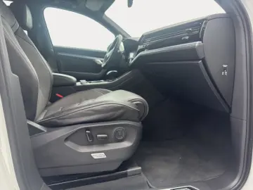 VW Touareg 3.0 V6 TDI R-Line 4Motion Alu LED Kamera