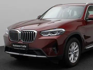 BMW X3 xD30e Kamera HUD DAB AHK Sport Komfort Leder