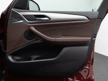 BMW X3 xD30e Kamera HUD DAB AHK Sport Komfort Leder