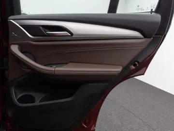 BMW X3 xD30e Kamera HUD DAB AHK Sport Komfort Leder