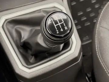 Dacia Logan TCe 90 MT5 Comfort