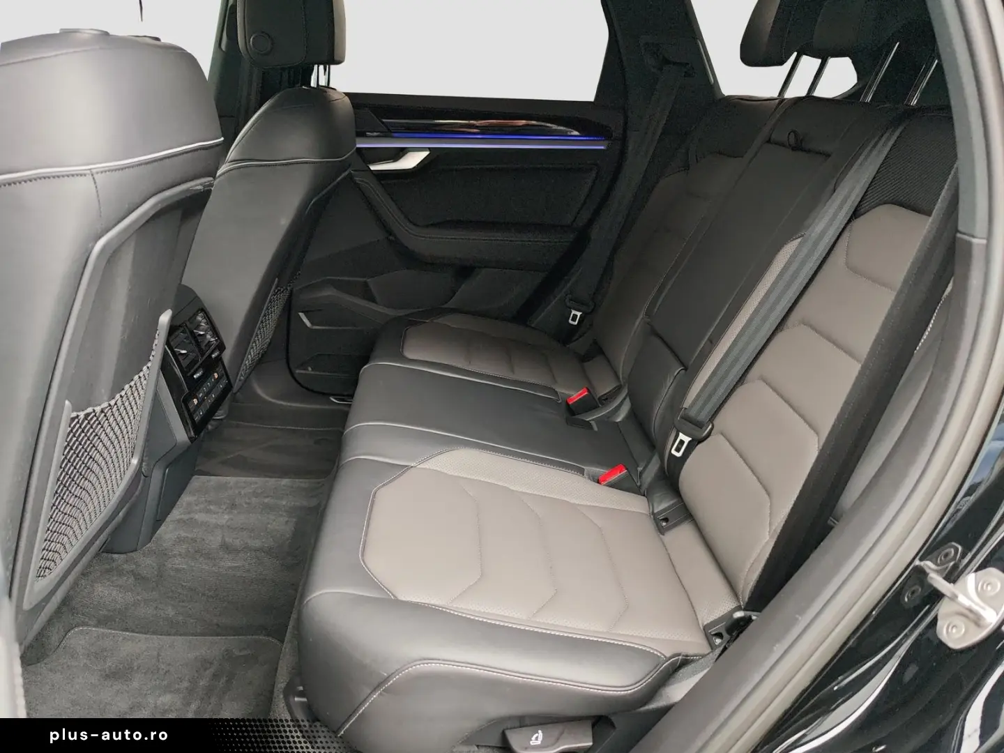 VW Touareg R-Line LM21 HUD 360  Assist  MATRIX Pano