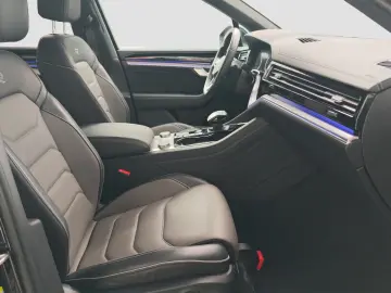 VW Touareg R-Line LM21 HUD 360  Assist  MATRIX Pano