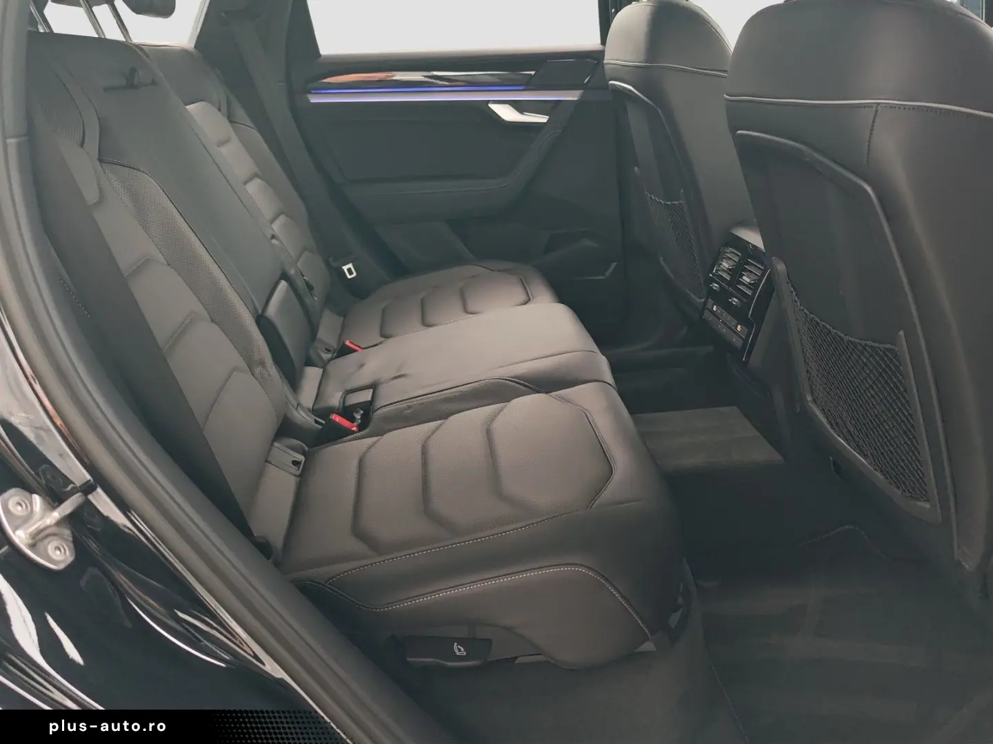 VW Touareg R-Line LM21 HUD 360  Assist  MATRIX Pano