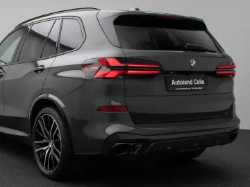 BMW X5 M60i 360  HUD H K SoftCl Panorama Sky Lounge