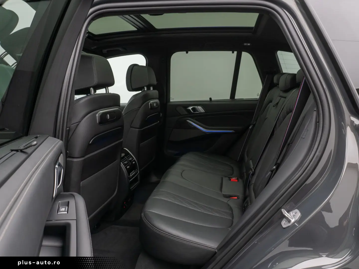 BMW X5 M60i 360  HUD H K SoftCl Panorama Sky Lounge