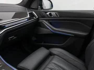 BMW X5 M60i 360  HUD H K SoftCl Panorama Sky Lounge