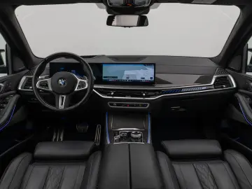 BMW X5 M60i 360  HUD H K SoftCl Panorama Sky Lounge