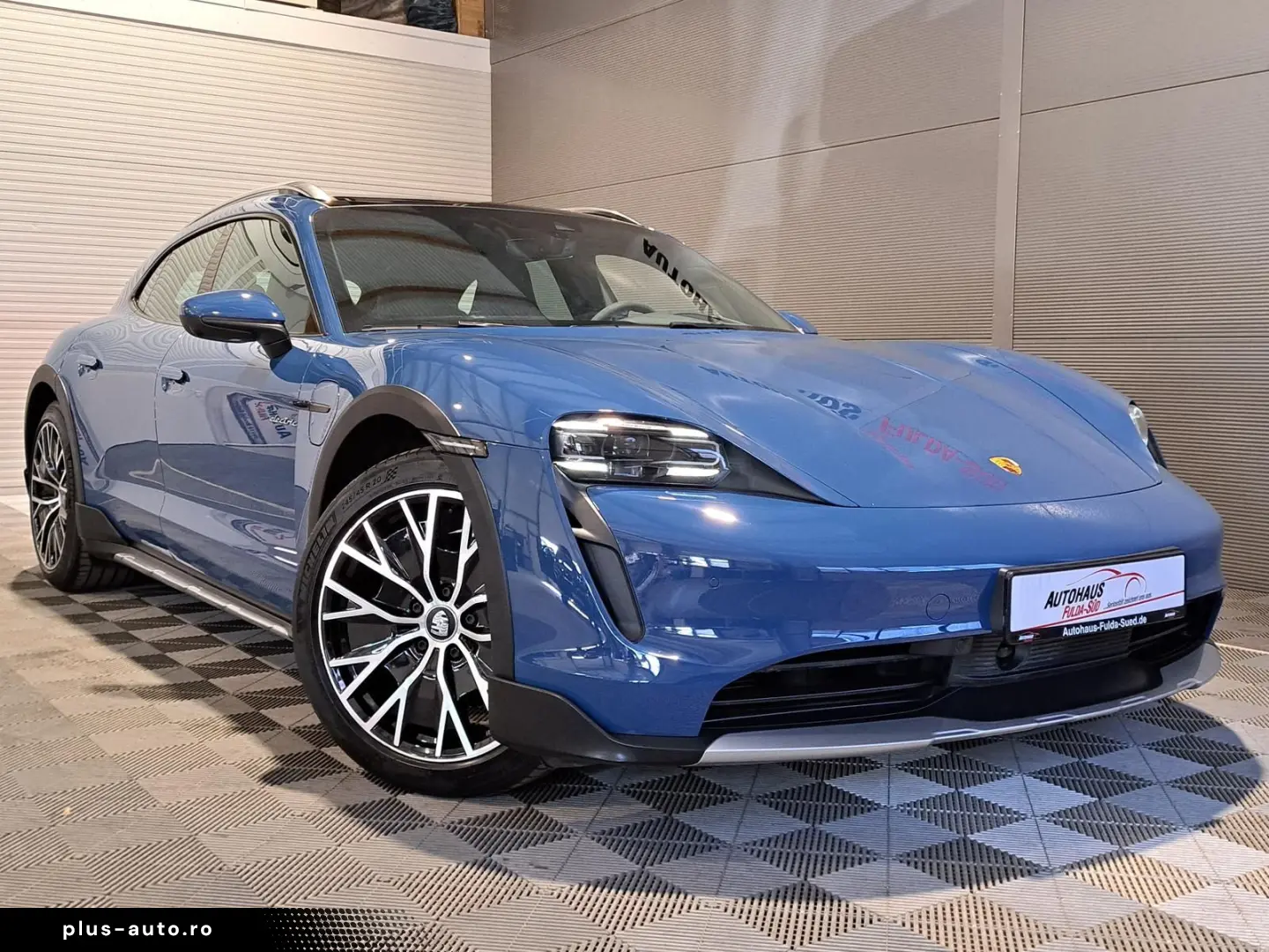 PORSCHE Taycan Cross Turismo 4 HUD Burmester Pano PDLS