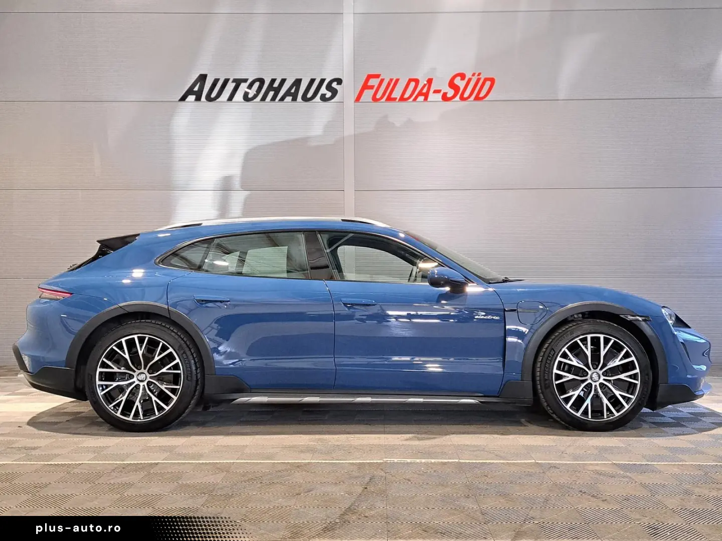 PORSCHE Taycan Cross Turismo 4 HUD Burmester Pano PDLS