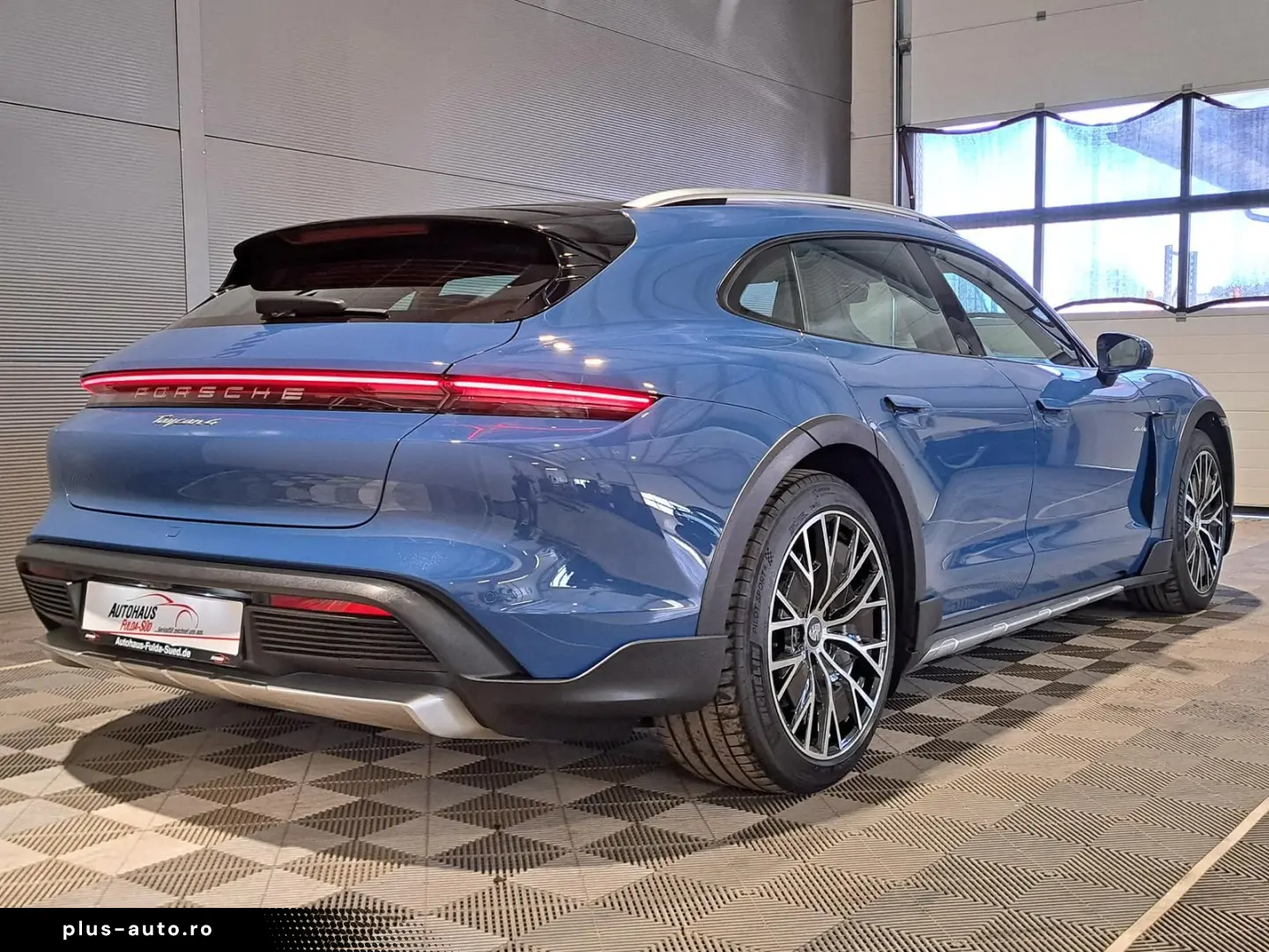 PORSCHE Taycan Cross Turismo 4 HUD Burmester Pano PDLS