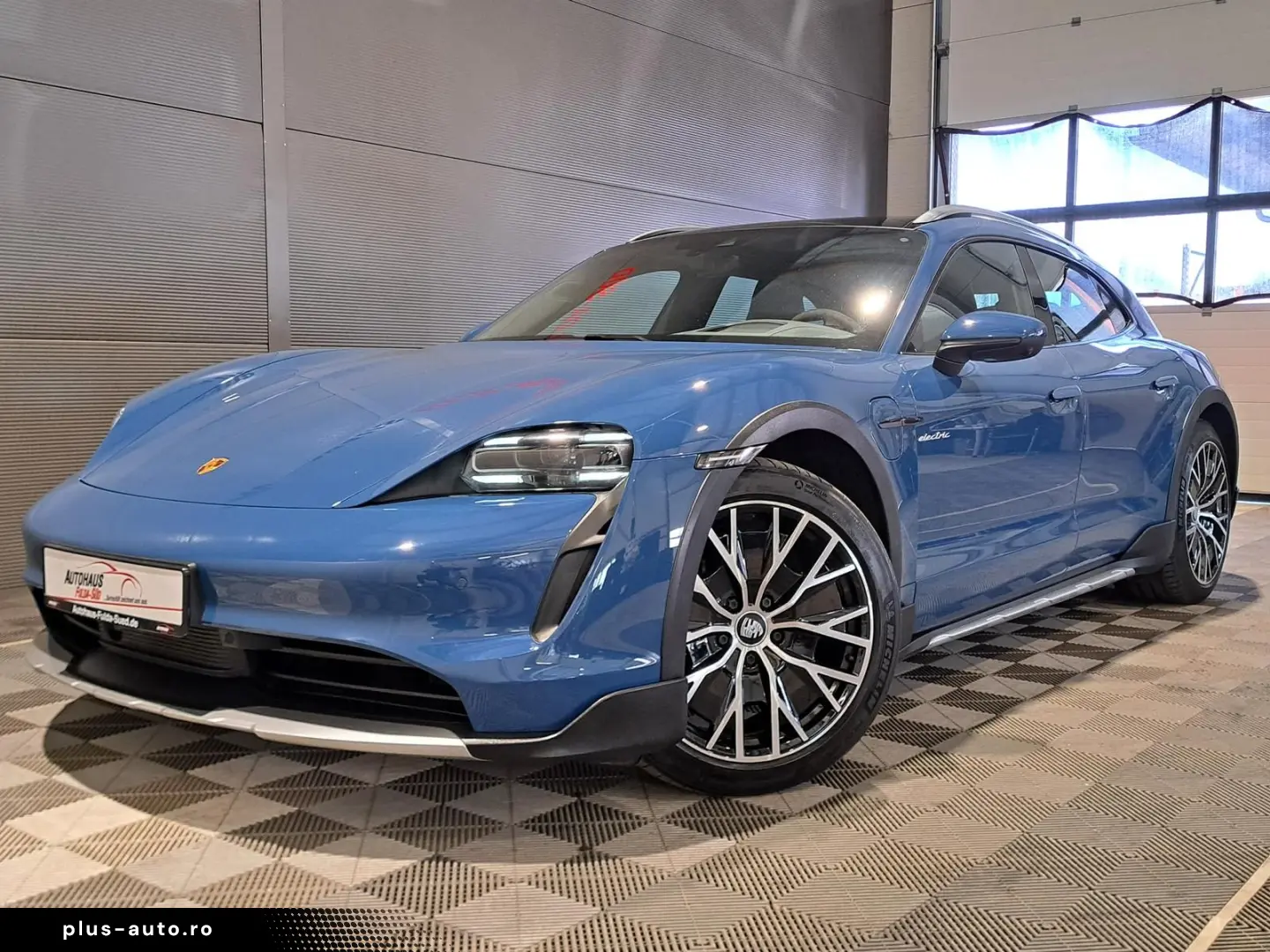 PORSCHE Taycan Cross Turismo 4 HUD Burmester Pano PDLS