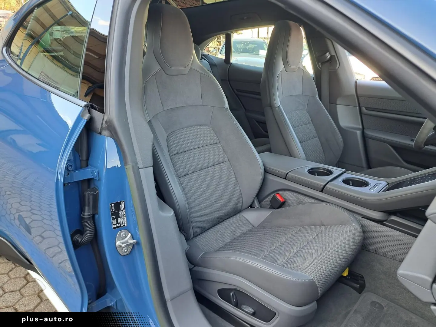 PORSCHE Taycan Cross Turismo 4 HUD Burmester Pano PDLS