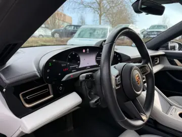 PORSCHE Taycan 4 SPano Keyless BFDisplay 21