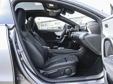 MERCEDES-BENZ CLA 250 e AMG Night Multibeam Distroni&hellip;