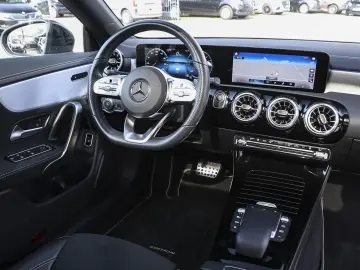 MERCEDES-BENZ CLA 250 e AMG Night Multibeam Distroni&hellip;