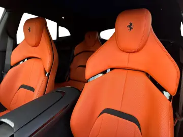 FERRARI Purosangue  HiFi PDC Klima Leder