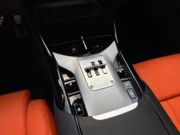 FERRARI Purosangue  HiFi PDC Klima Leder