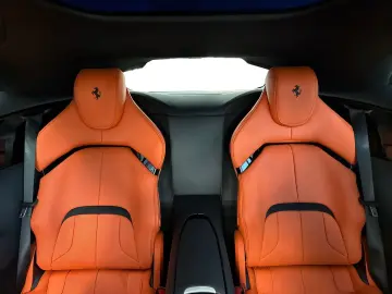 FERRARI Purosangue  HiFi PDC Klima Leder