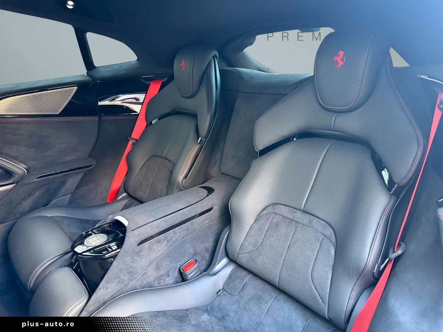 FERRARI Purosangue Carbon Rosso 70th Anniversary LIFT