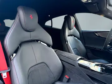 FERRARI Purosangue Carbon Rosso 70th Anniversary LIFT