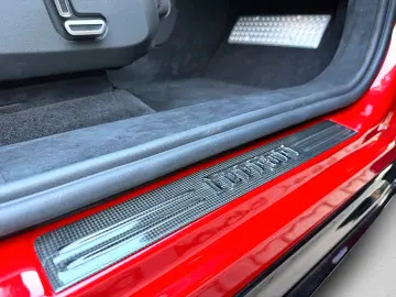 FERRARI Purosangue Carbon Rosso 70th Anniversary LIFT