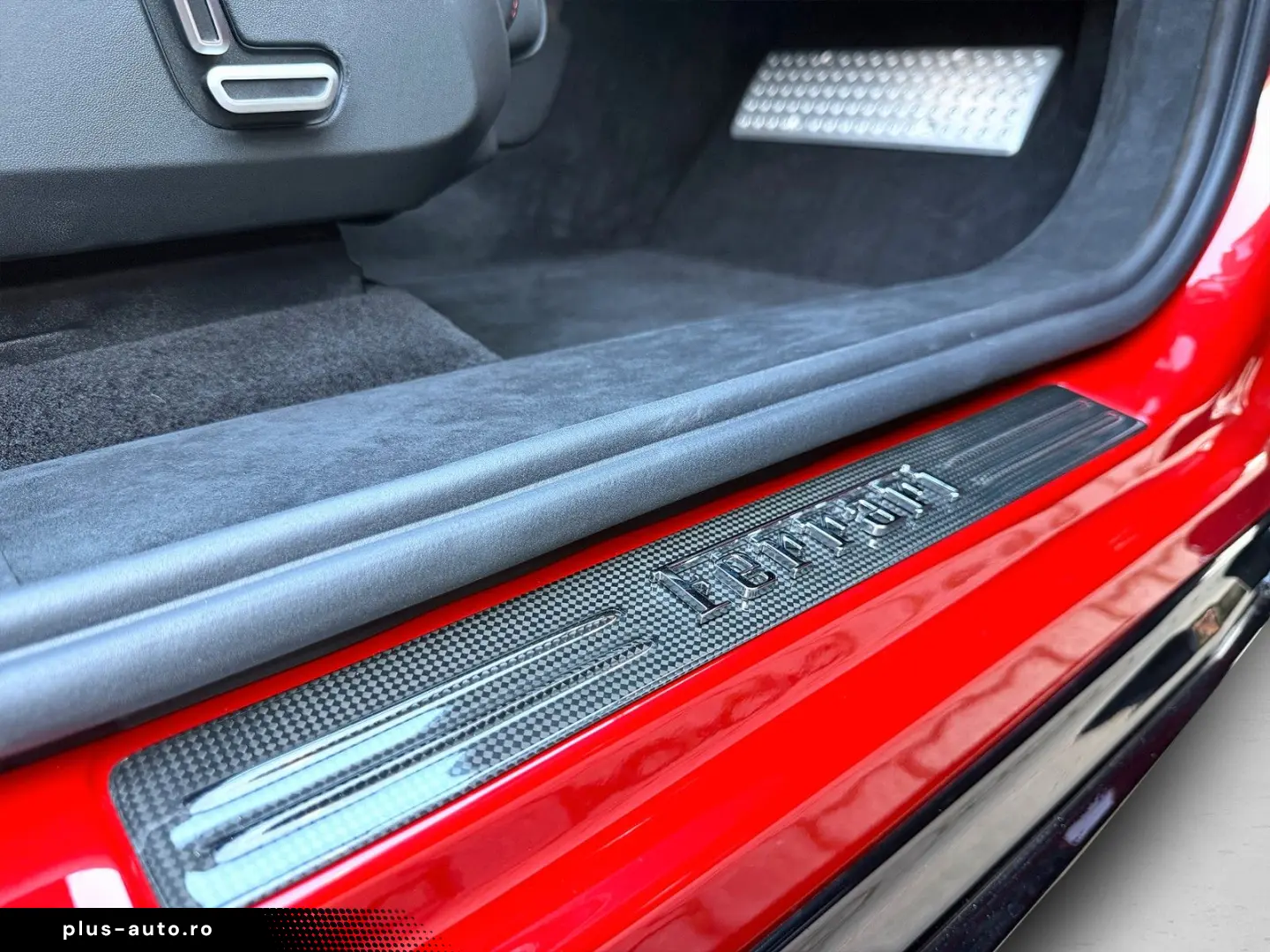 FERRARI Purosangue Carbon Rosso 70th Anniversary LIFT