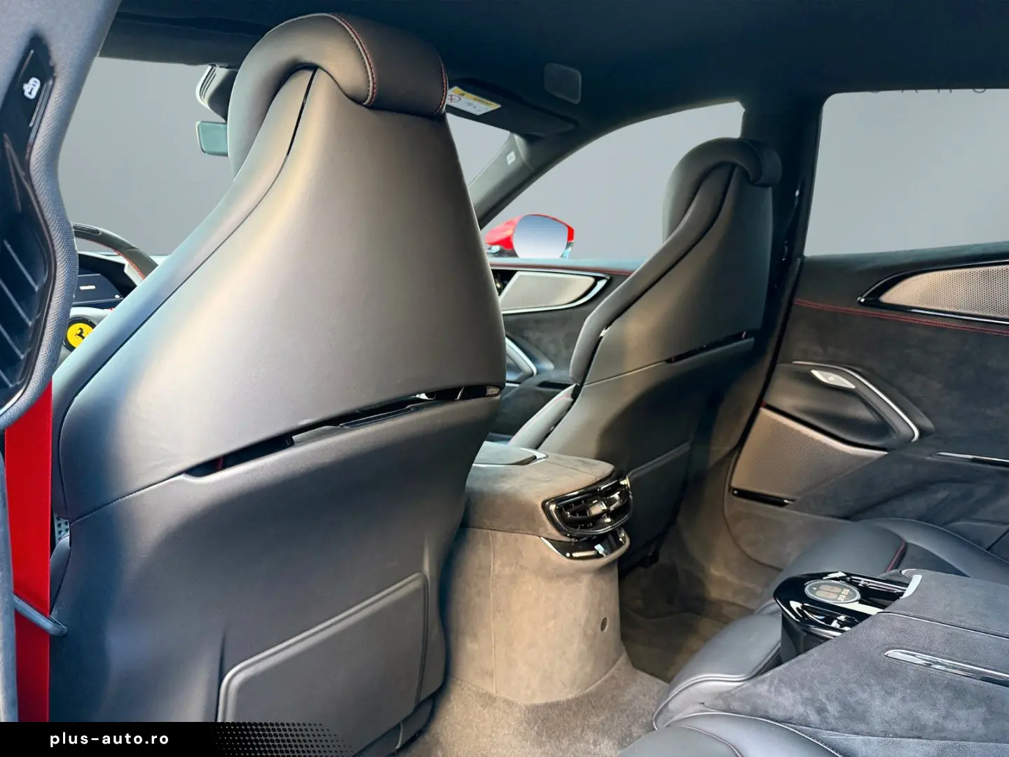 FERRARI Purosangue Carbon Rosso 70th Anniversary LIFT